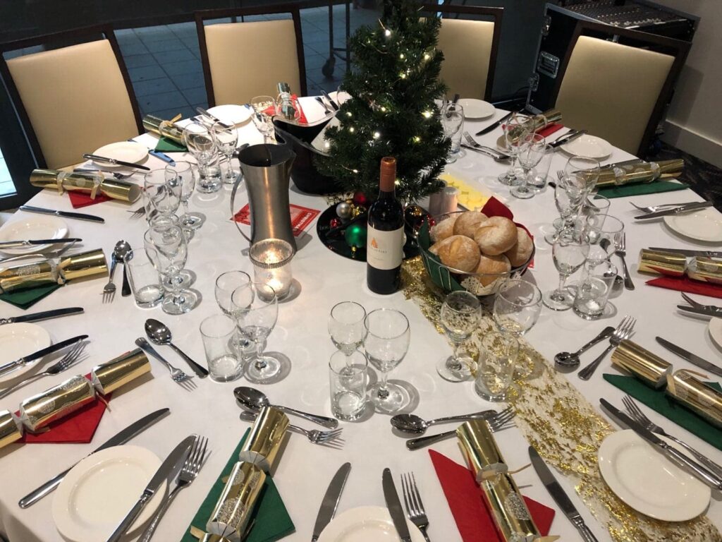 77017765_438473113525488_3598590635885461504_n